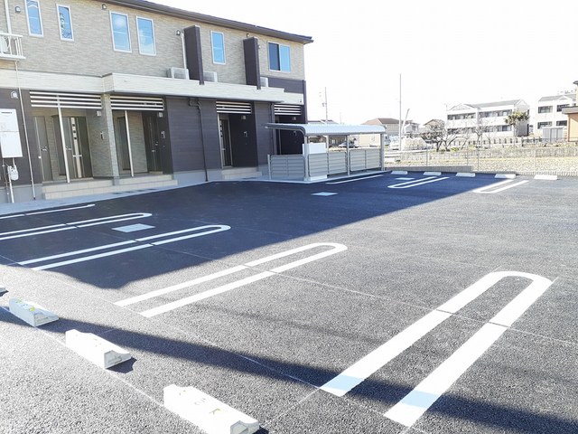 16/22 駐車場