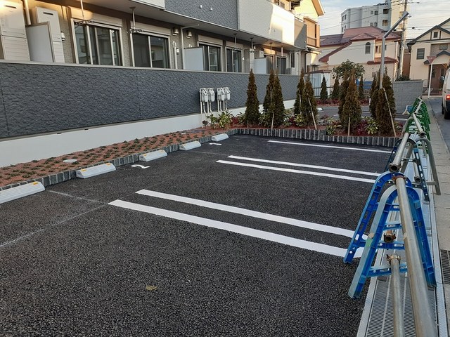 14/20 駐車場
