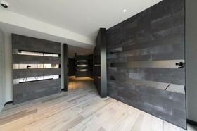 14/14 エントランス