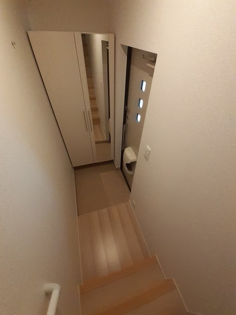5/23 玄関