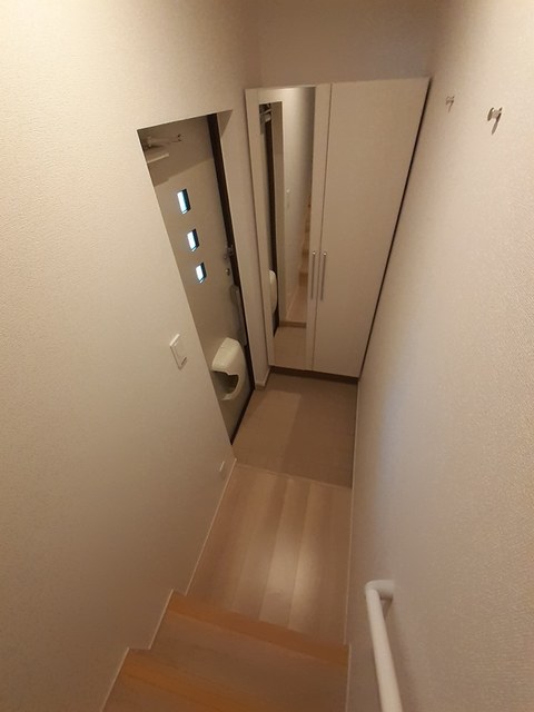 5/23 玄関
