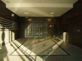 15/16 エントランス