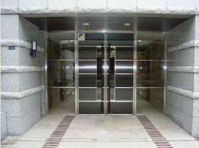 13/15 エントランス