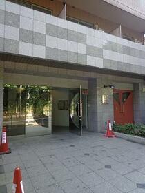 15/15 エントランス