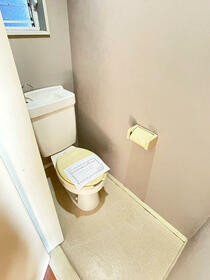13/16 トイレ