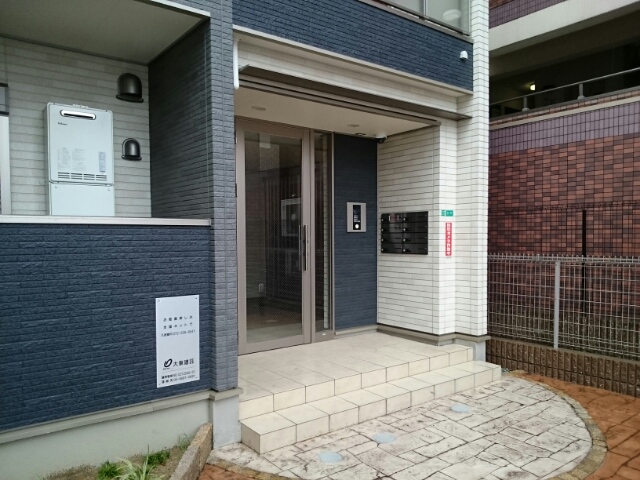 13/20 エントランス