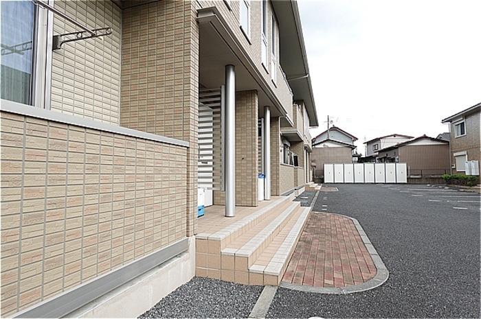 19/26 エントランス