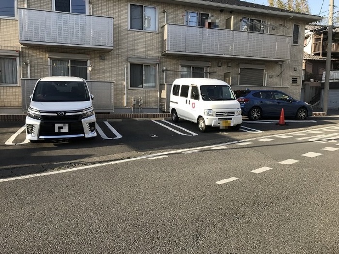 17/18 駐車場