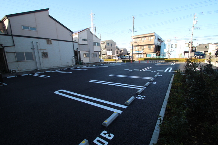 17/18 駐車場