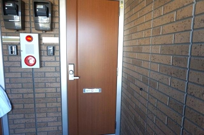 19/26 エントランス