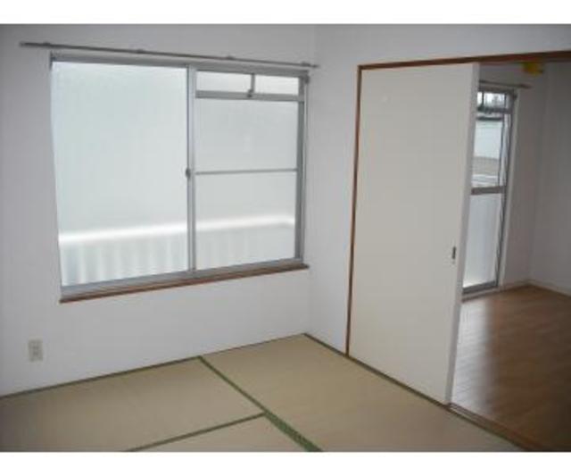 18/29 リビング/ダイニング