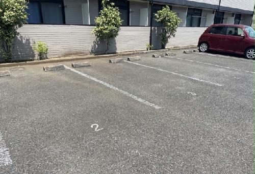 14/14 駐車場