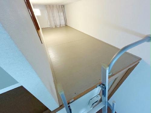 13/14 エントランス