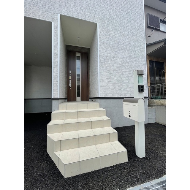 16/26 エントランス