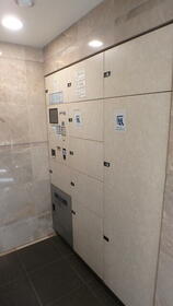 16/16 エントランス