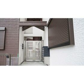 16/16 エントランス