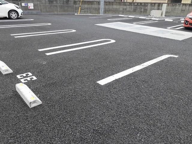 14/20 駐車場