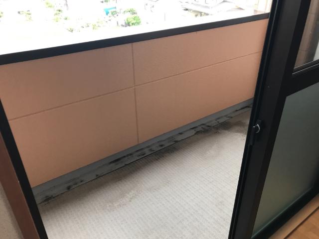 19/26 バルコニー