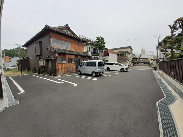 14/20 駐車場