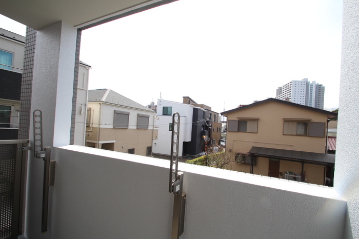 13/22 バルコニー