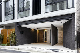 15/16 エントランス