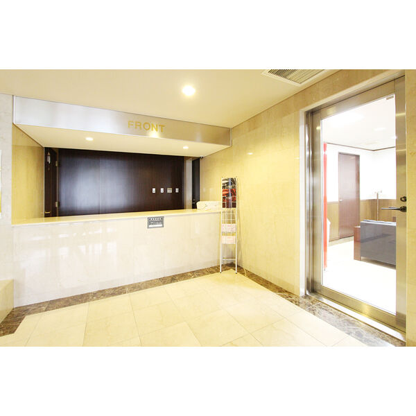 15/22 エントランス