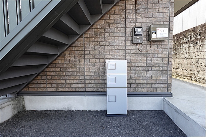 16/27 エントランス