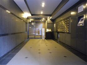 16/16 エントランス