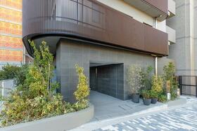 14/16 エントランス