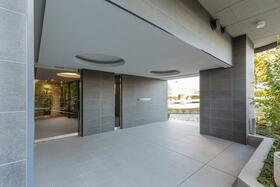 3/4 エントランス