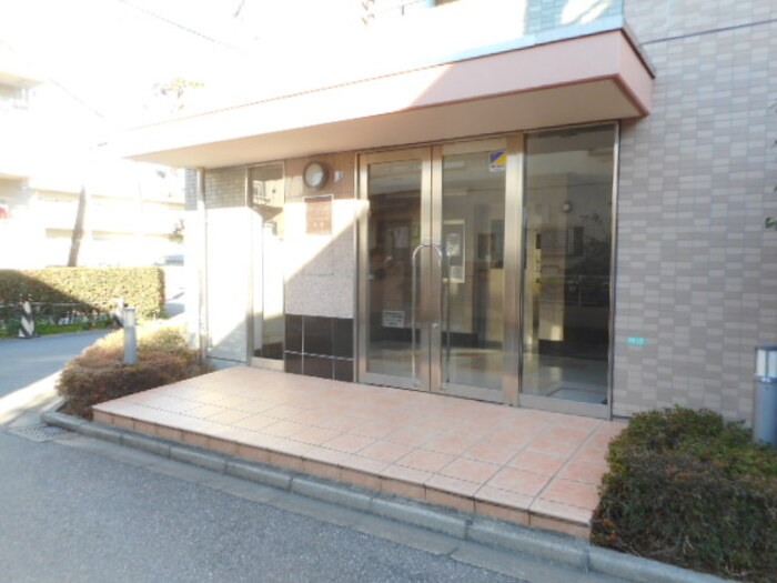 17/18 エントランス