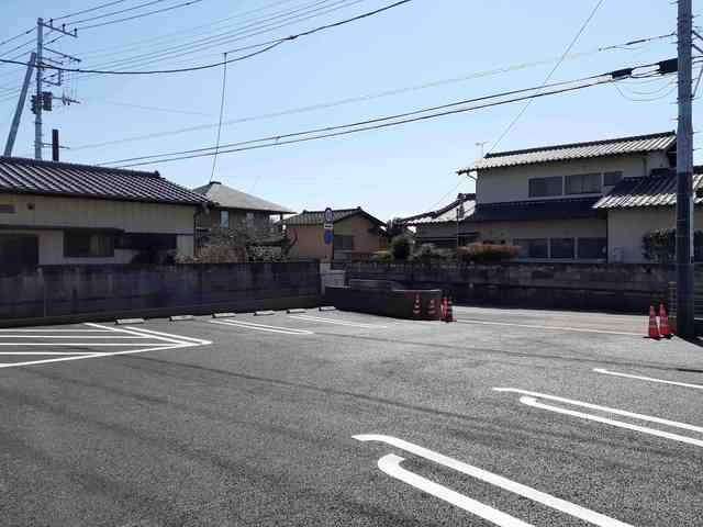 14/20 駐車場
