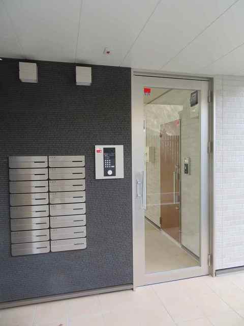 14/20 エントランス