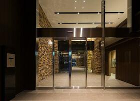 13/21 エントランス