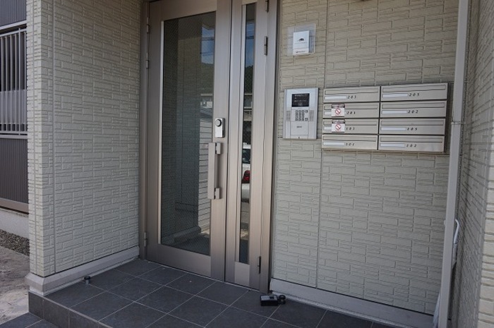 17/18 エントランス