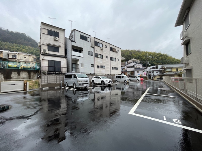 3/3 駐車場