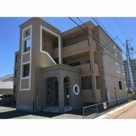 16/17 エントランス