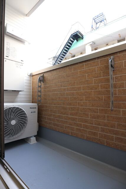 17/23 バルコニー