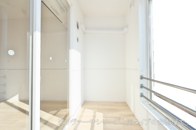 13/20 バルコニー