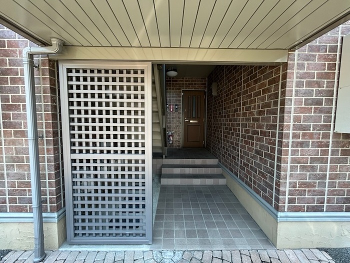 2/3 エントランス