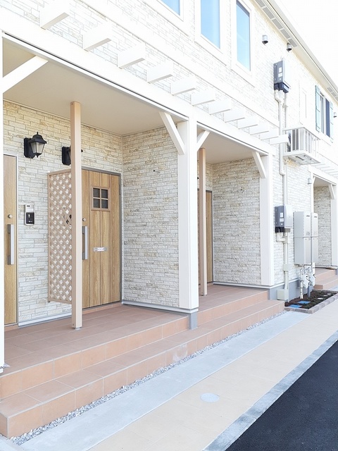 14/20 エントランス