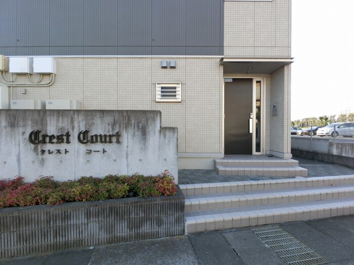 18/28 エントランス