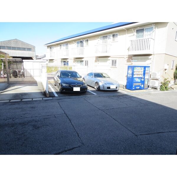 18/19 駐車場