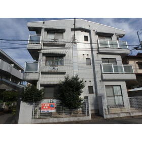 17/27 エントランス