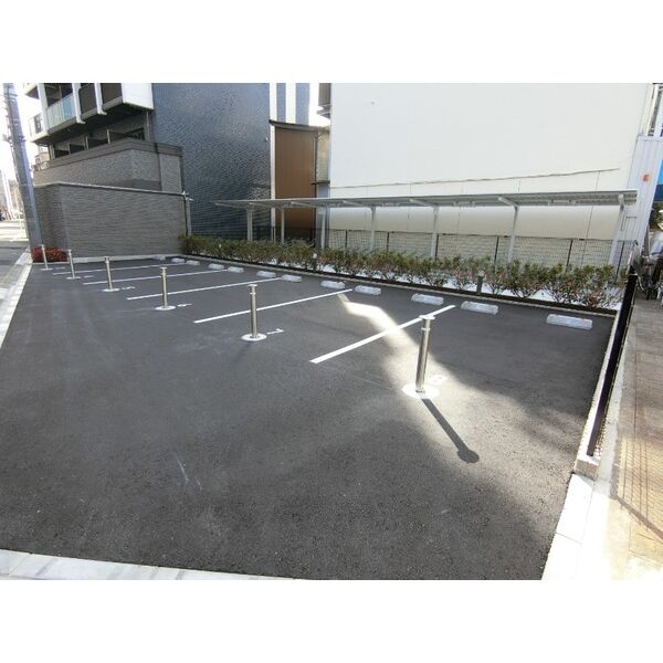 20/26 駐車場