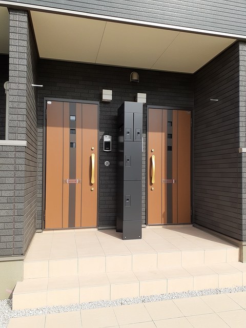 14/20 エントランス