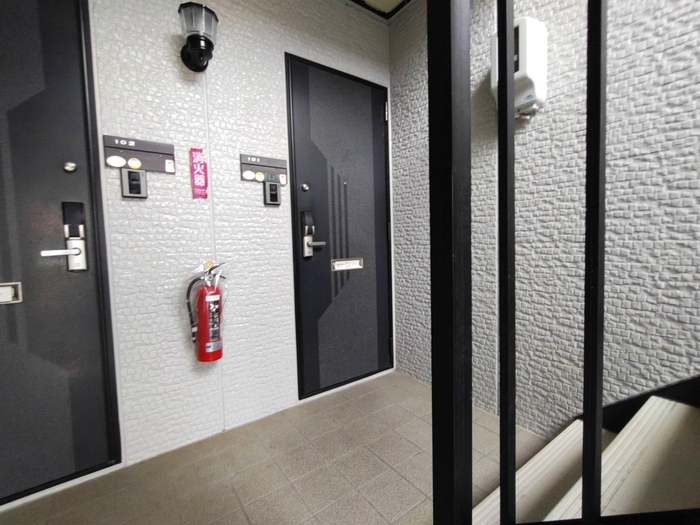 16/20 エントランス