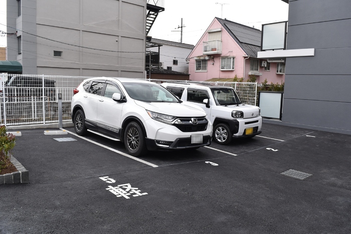 20/27 駐車場