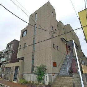 15/15 エントランス