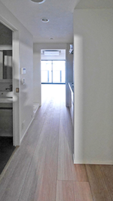 17/26 玄関